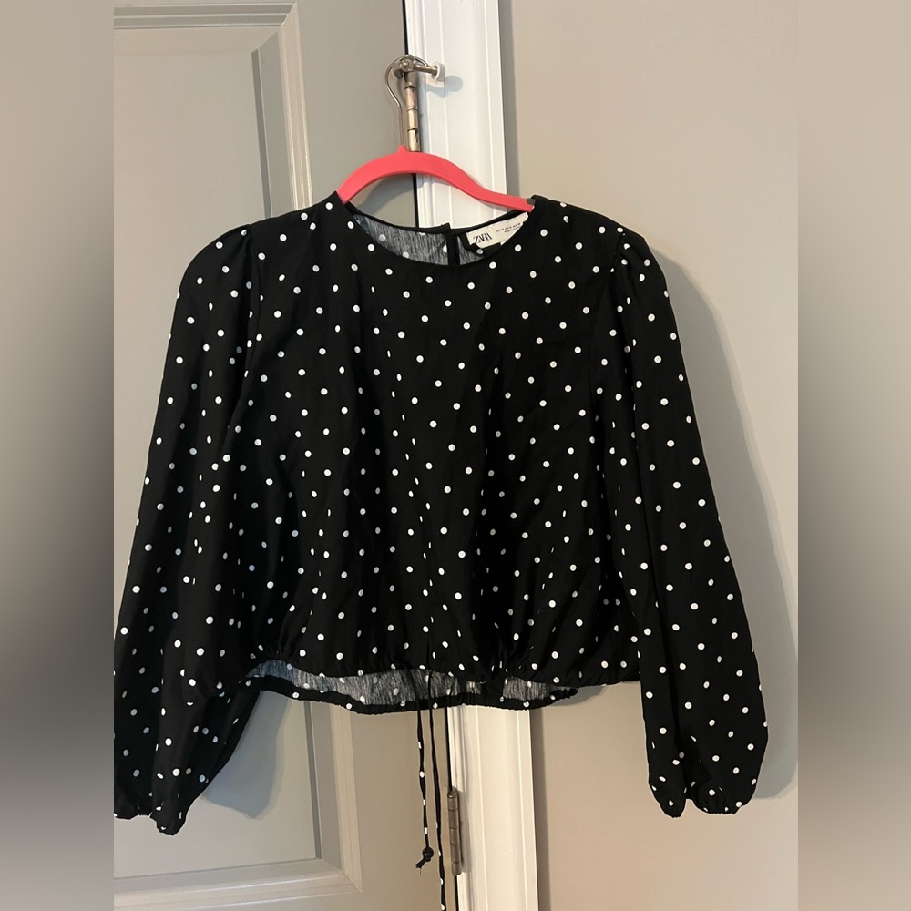 Brand New ZARA CROPPED TOP